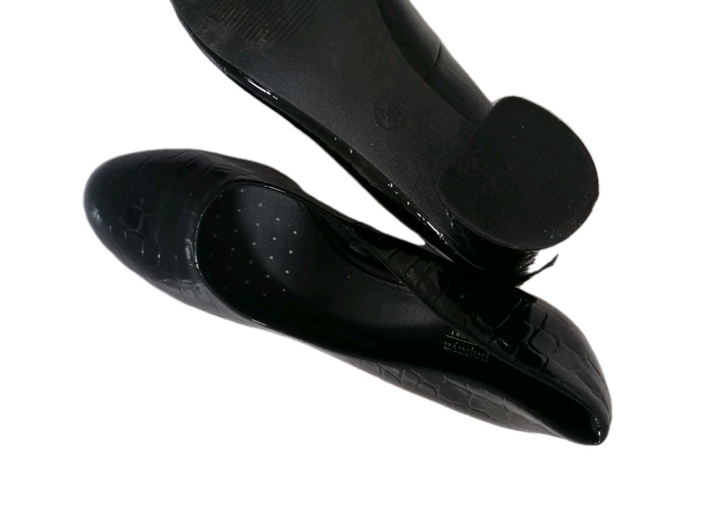 Ladies black patent formal heel shoe UK 6
