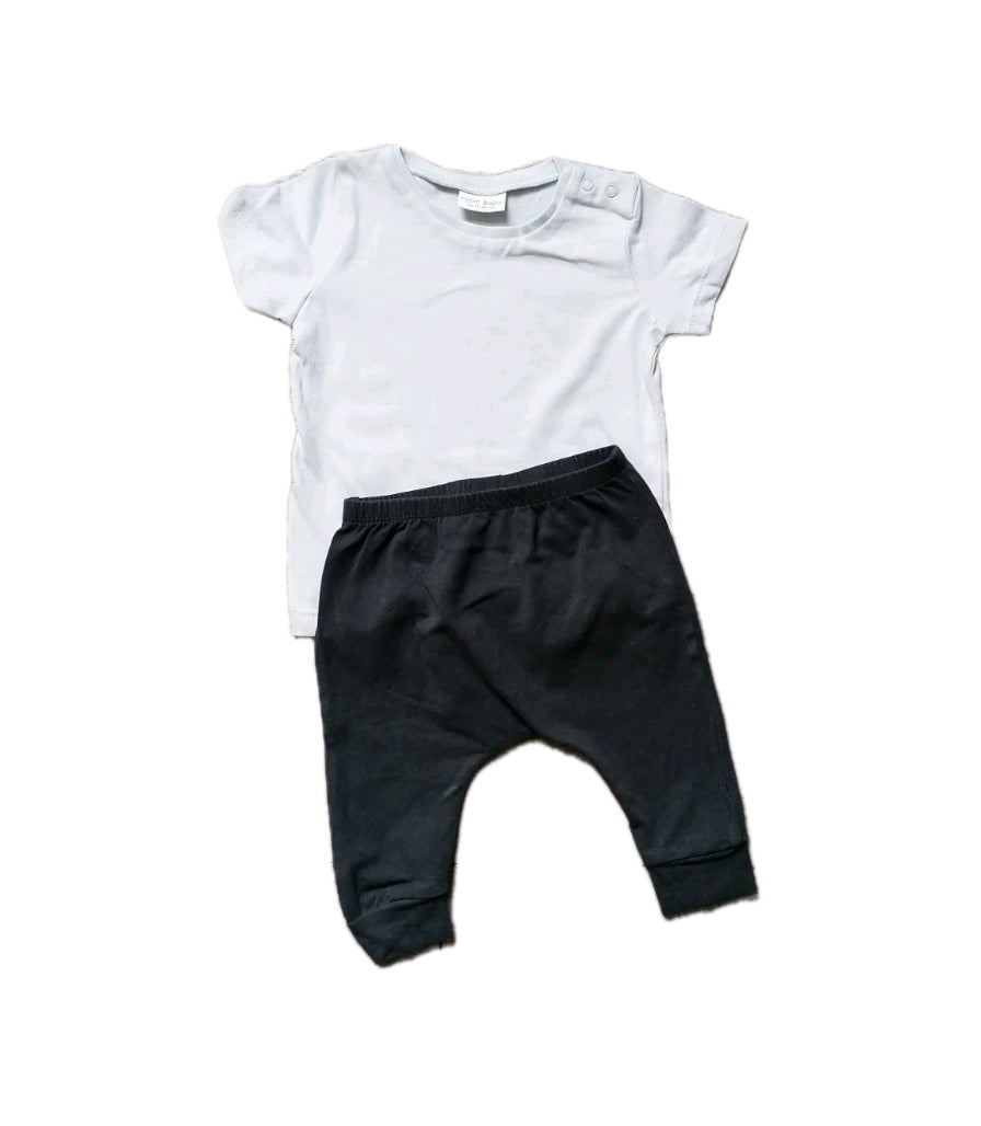 Baby boy outfit 3-6m