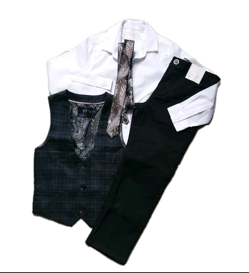 Boys outfit set 5-6y
