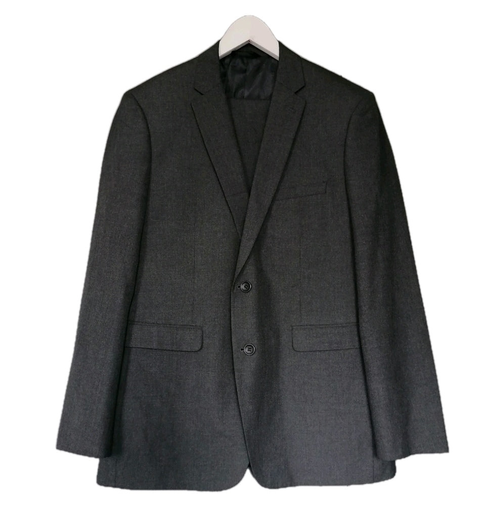 Men 2 piece suit 42R/36S