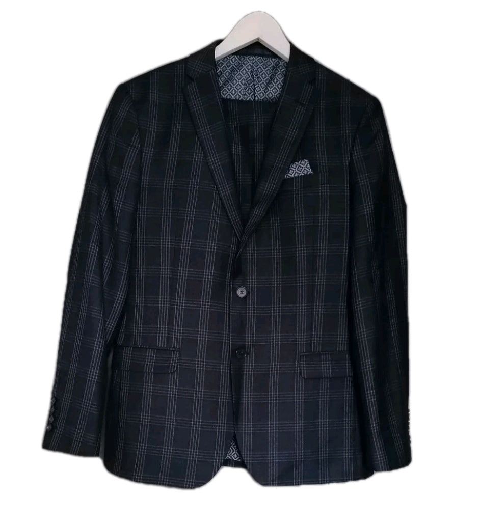Men 2 piece suit 40R/34R