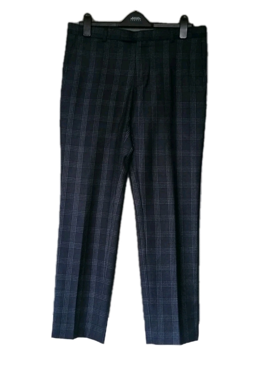Men 2 piece suit 40R/34R