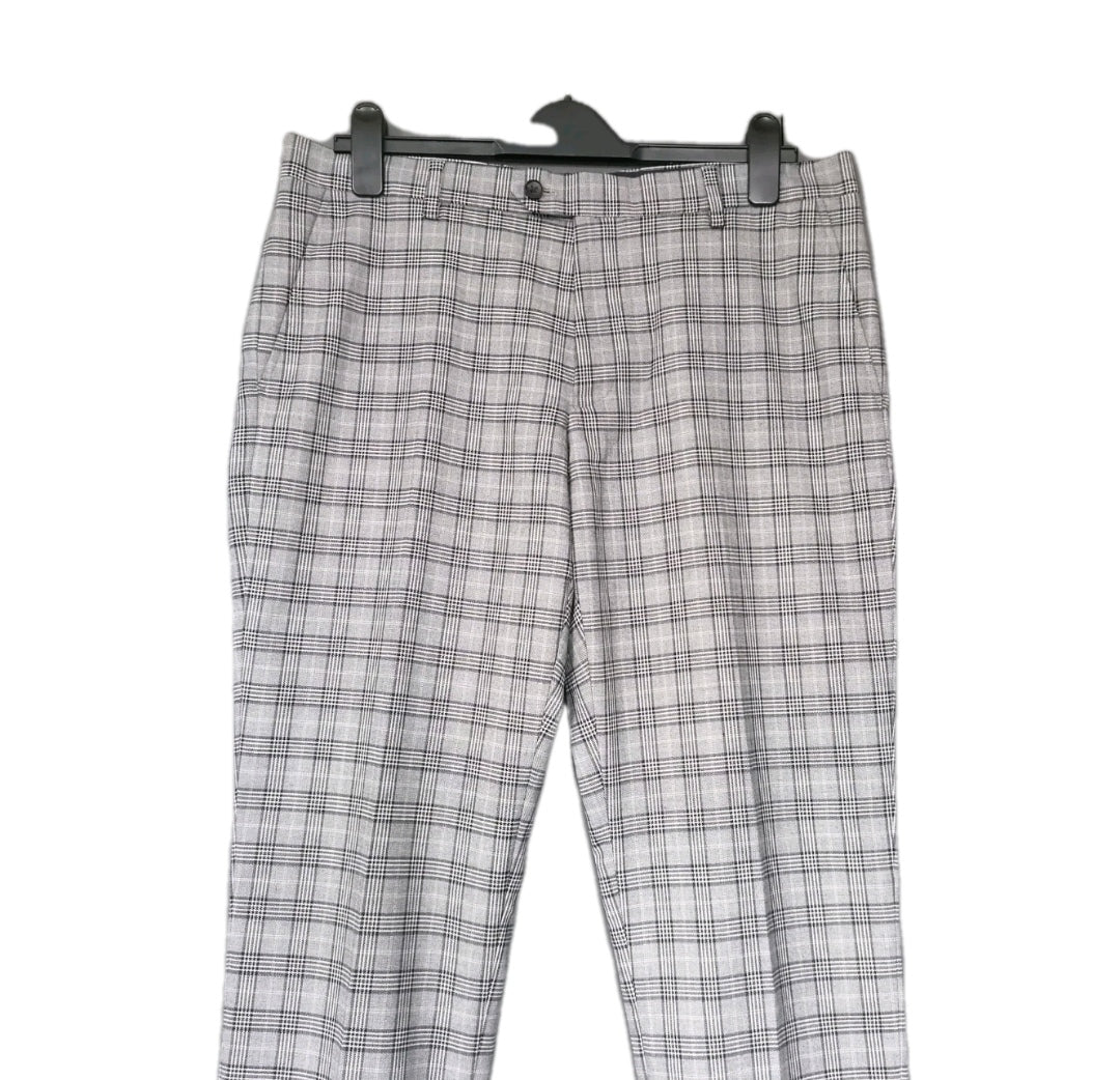 Men 2 piece suit 40S/34R