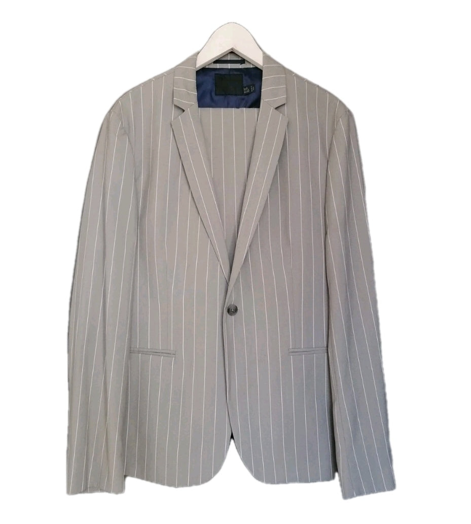 Men 2 piece hit 44R/38S