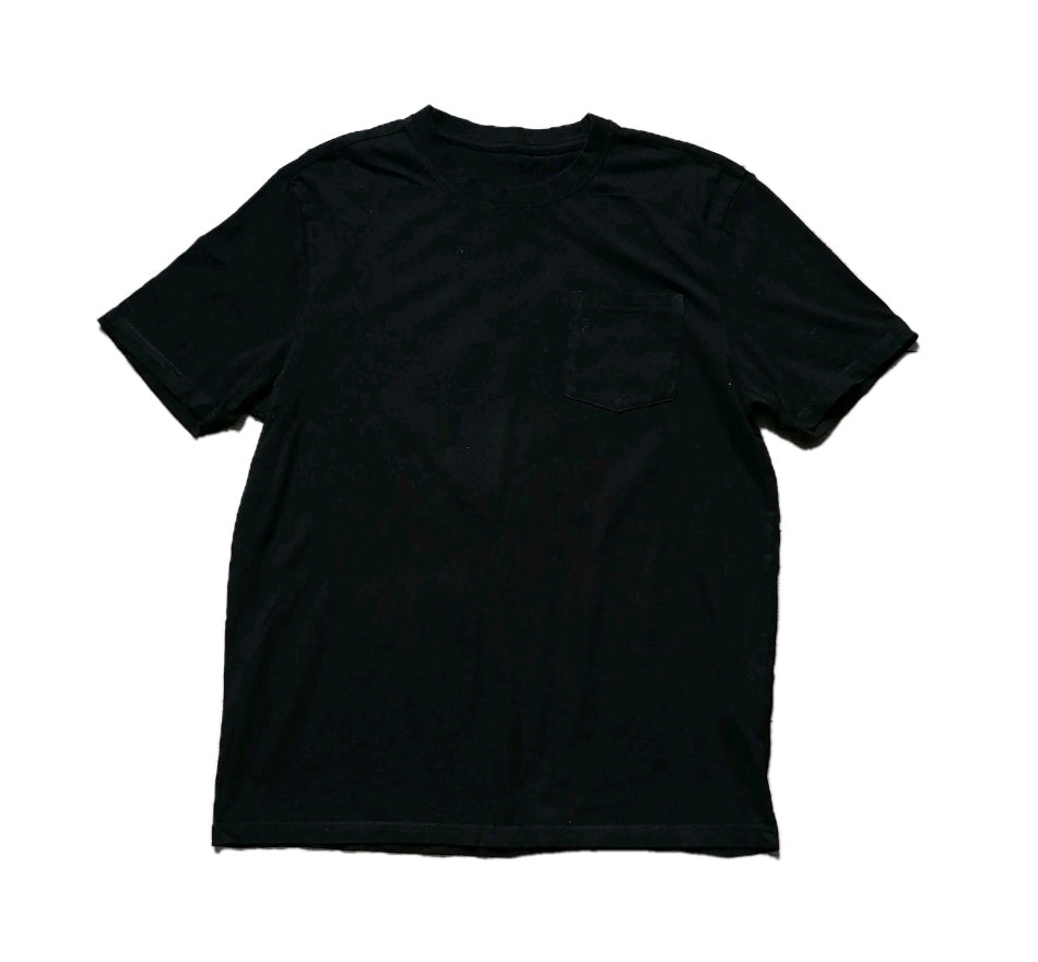 Black t-shirt, medium