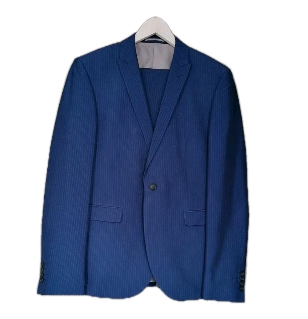 Men Next blue pinstripe 2 piece suit 42L/36L