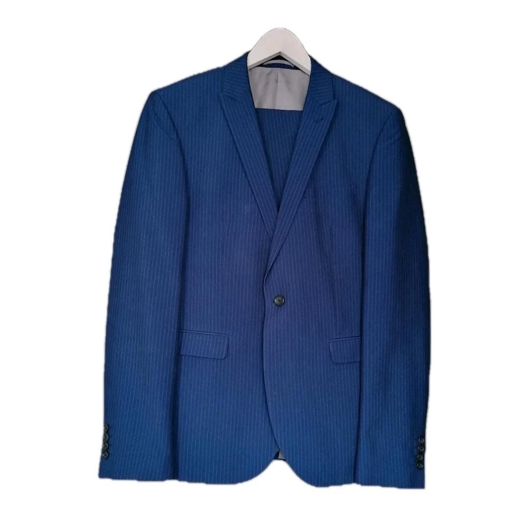 Men Next blue pinstripe 2 piece suit 42L/36L