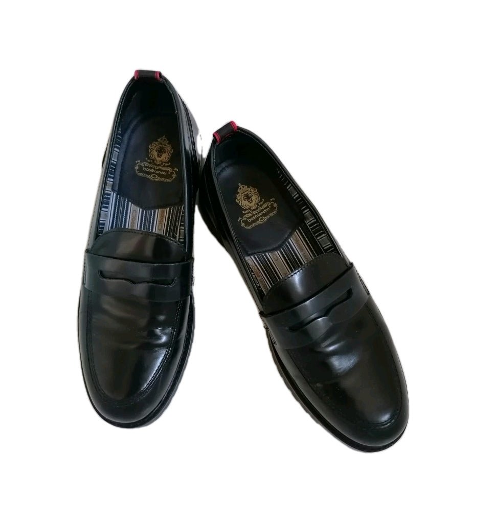 Men Base black loafers slip on shot UK 9