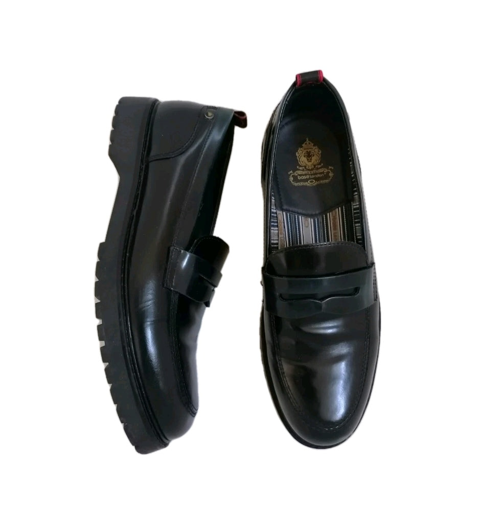 Men Base black loafers slip on shot UK 9