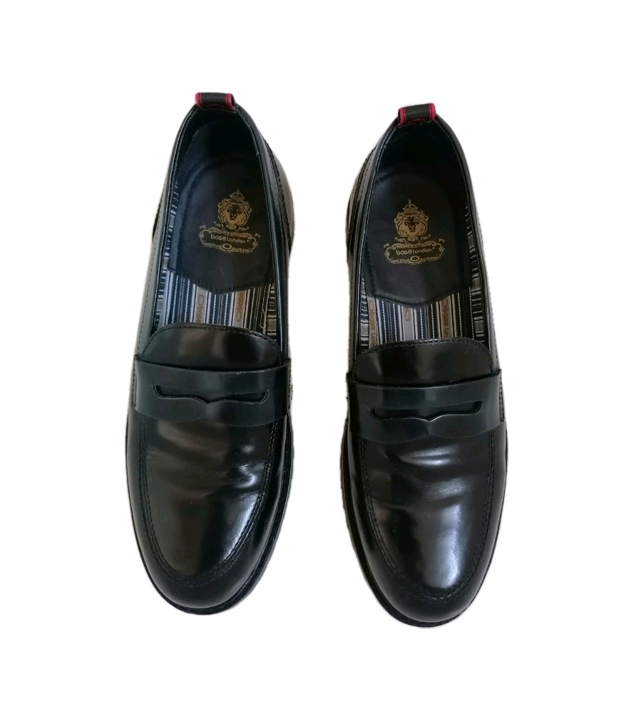Men Base black loafers slip on shot UK 9