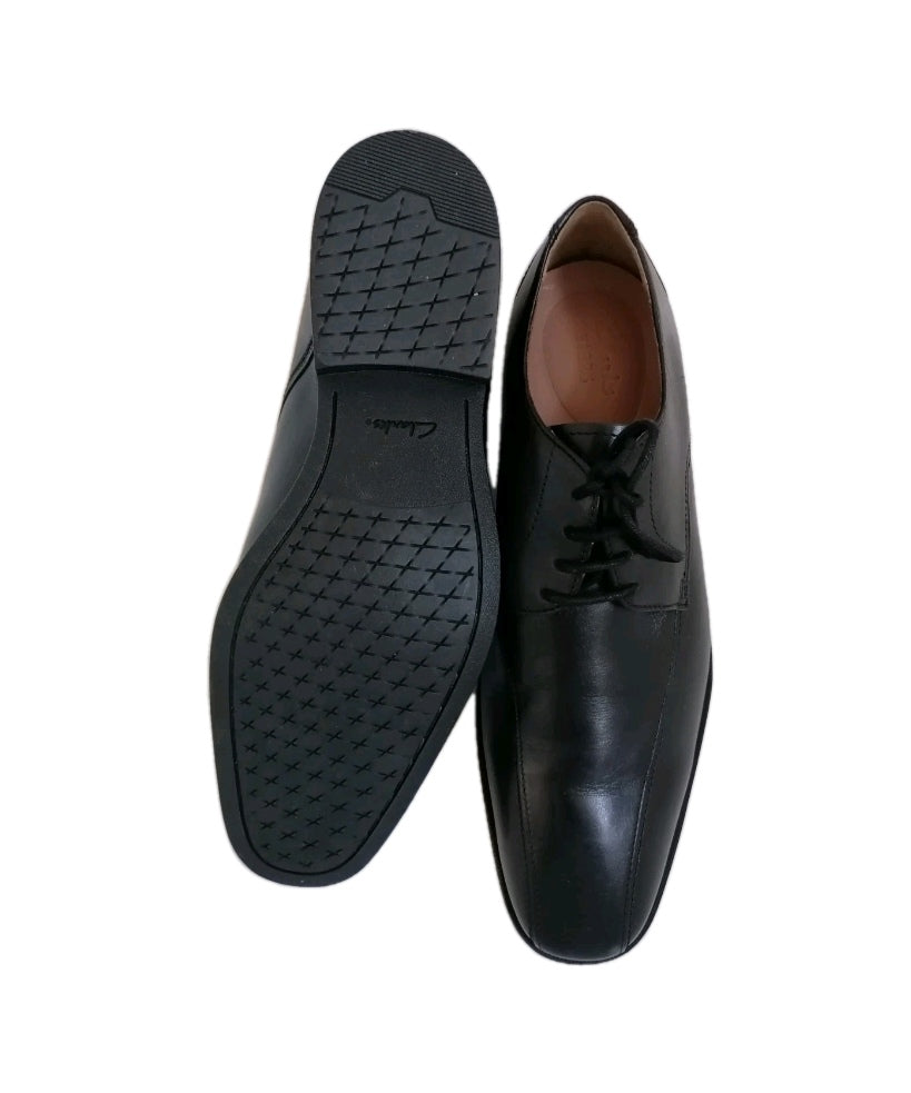 Men Clarks black formal lace up shoe UK 9