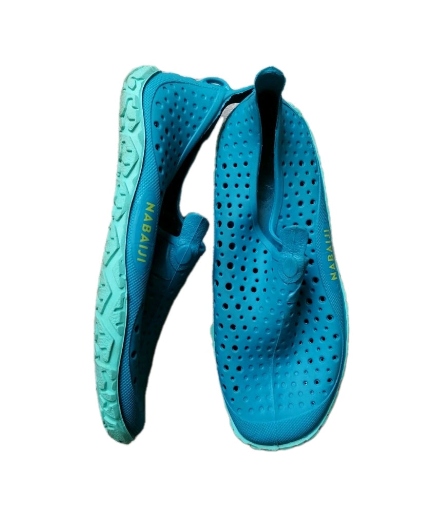 Kids tourqouis aqua unisex shoe UK 2