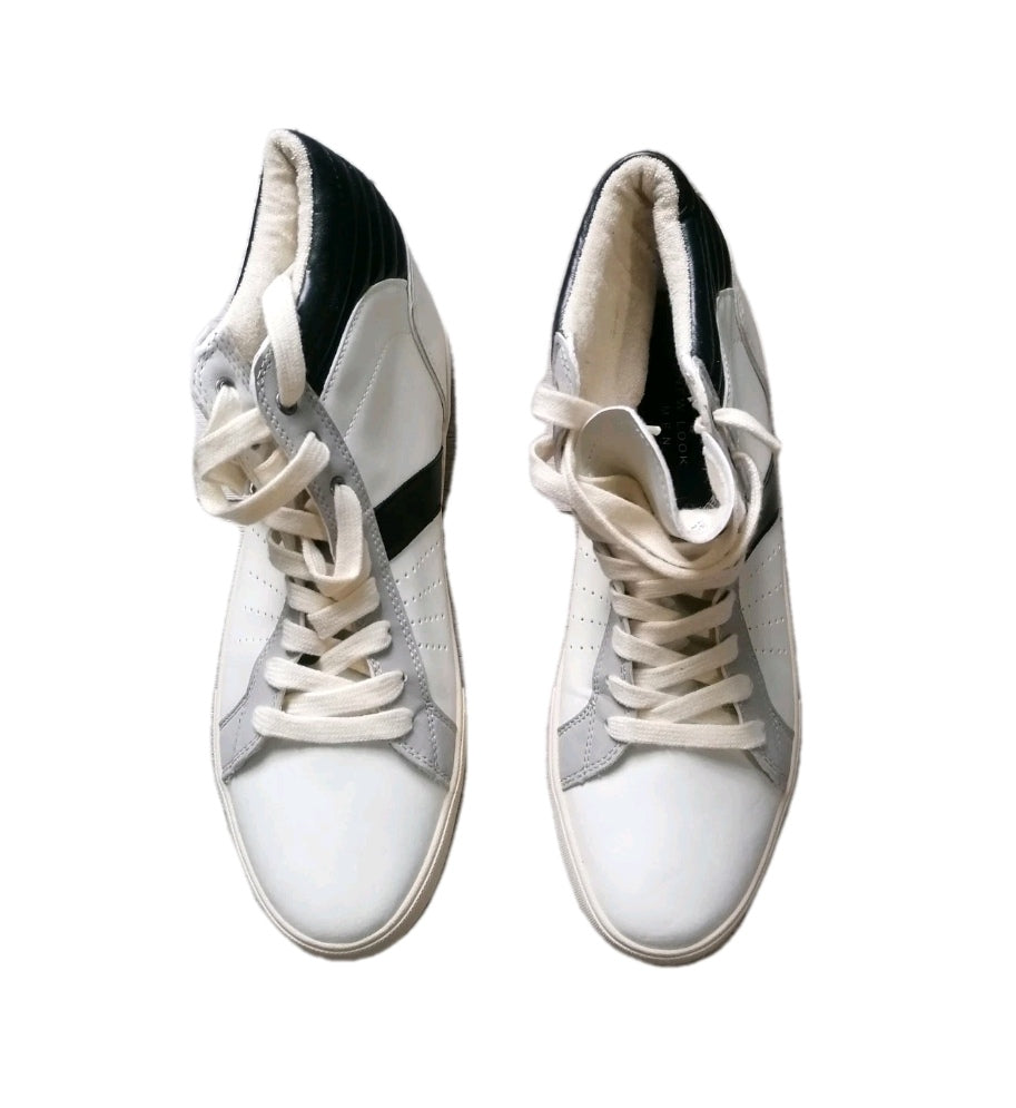 Men New look cream black lace up trainers UK 10