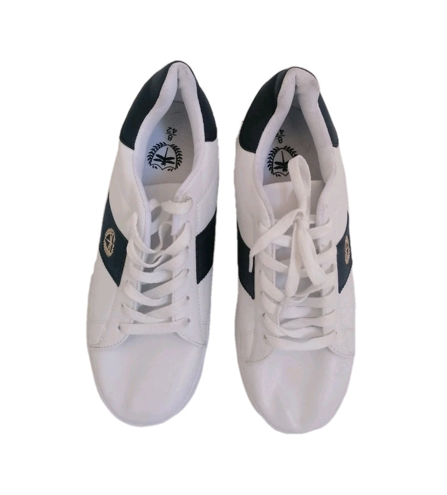 Men white lace up trainers shoe UK 8