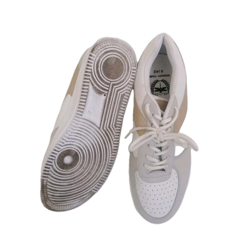 Men white beige laceup trainers UK 8