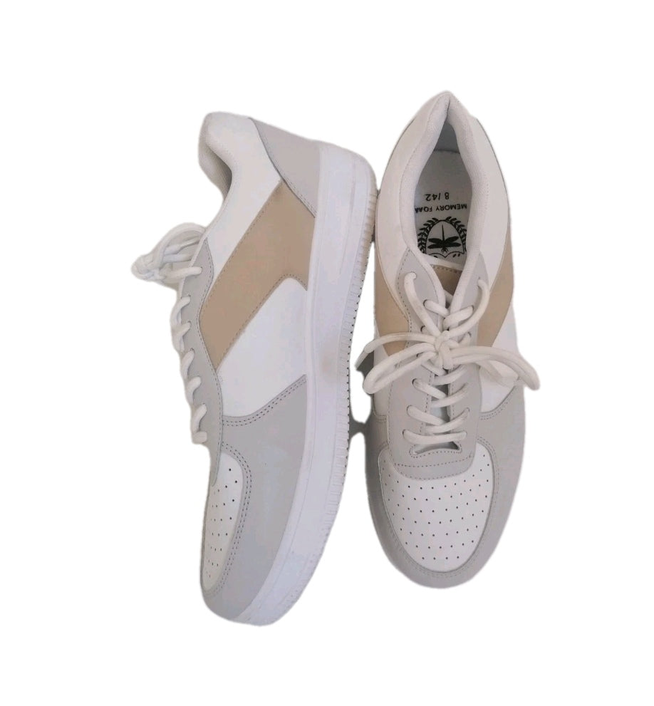 Men white beige laceup trainers UK 8