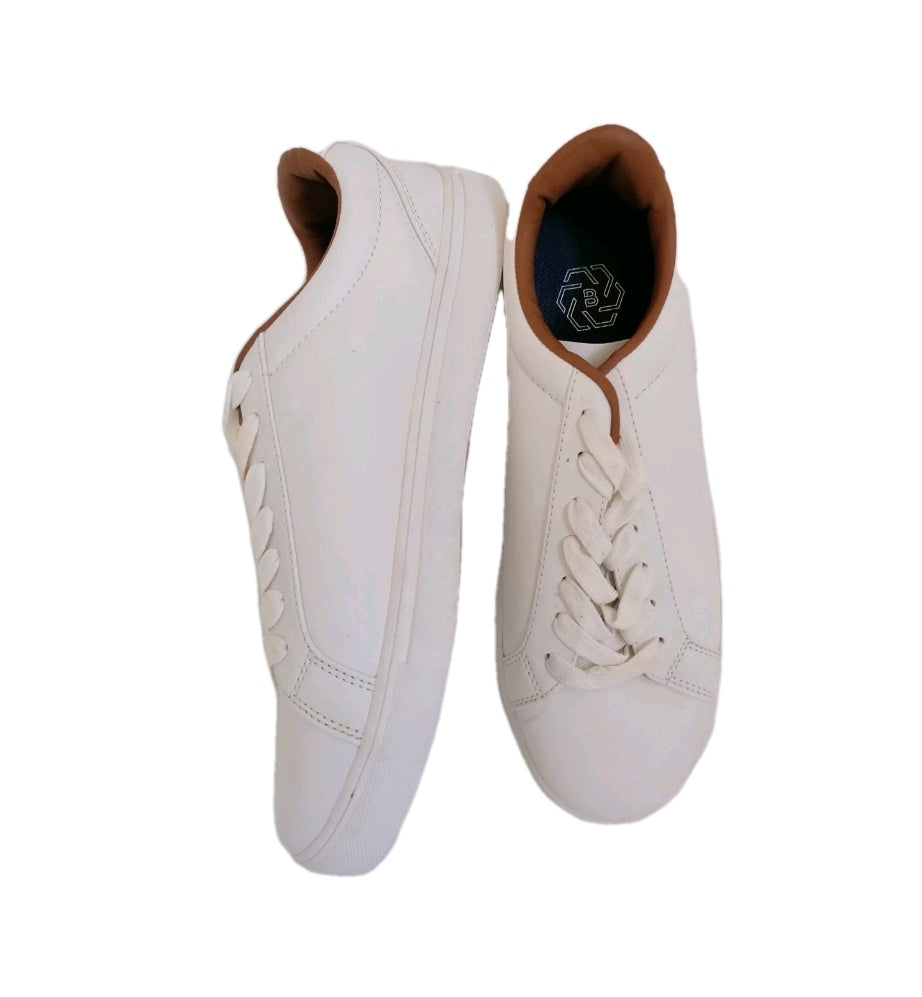 Man Burton white lace up trainers UK 10