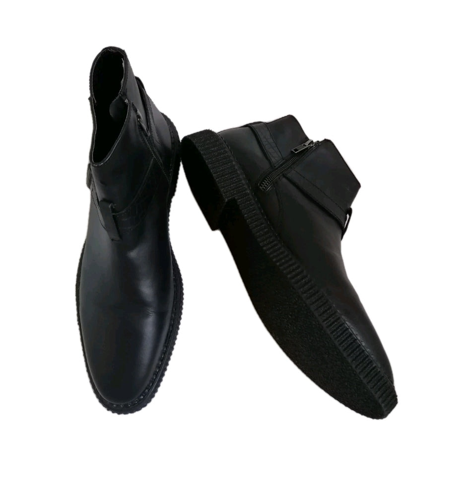 Men Topman black ankle boot UK 11