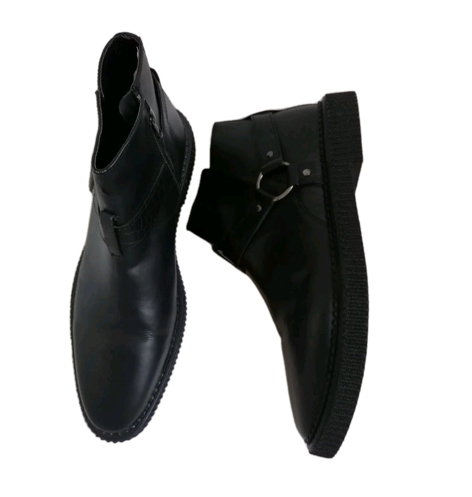 Men Topman black ankle boot UK 11