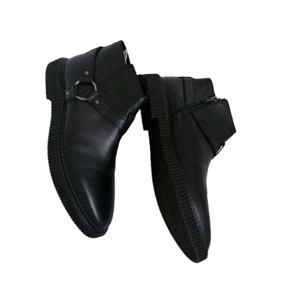 Men Topman black ankle boot UK 11