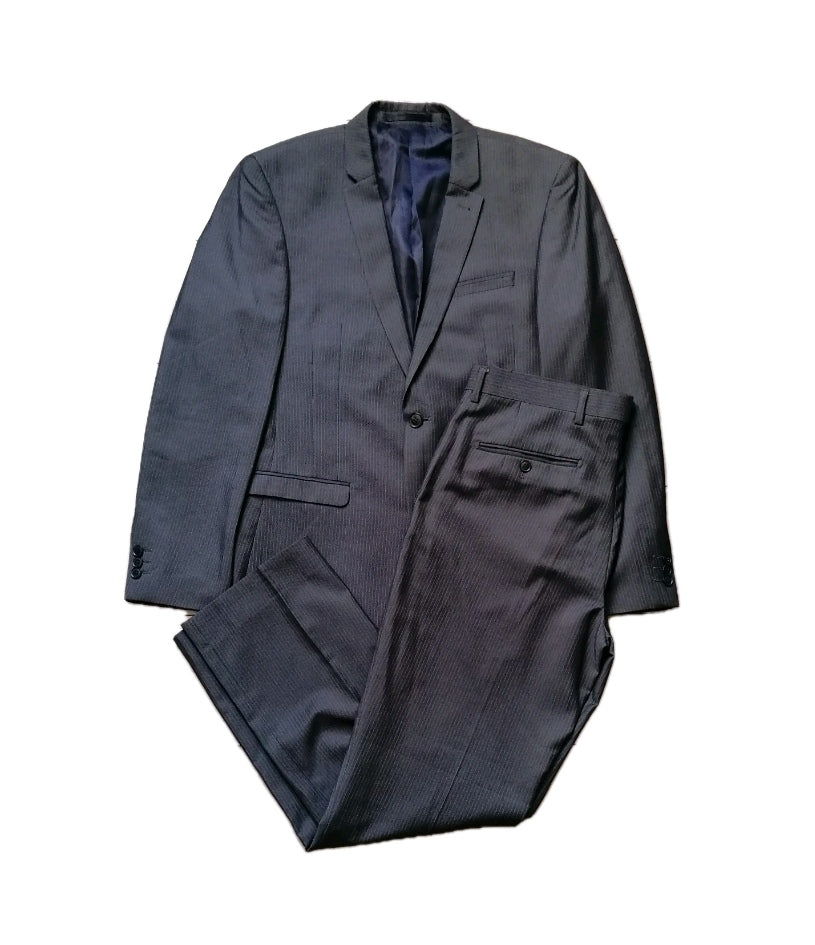 Men Next grey pinstripe 2 piece auit 38R/34R