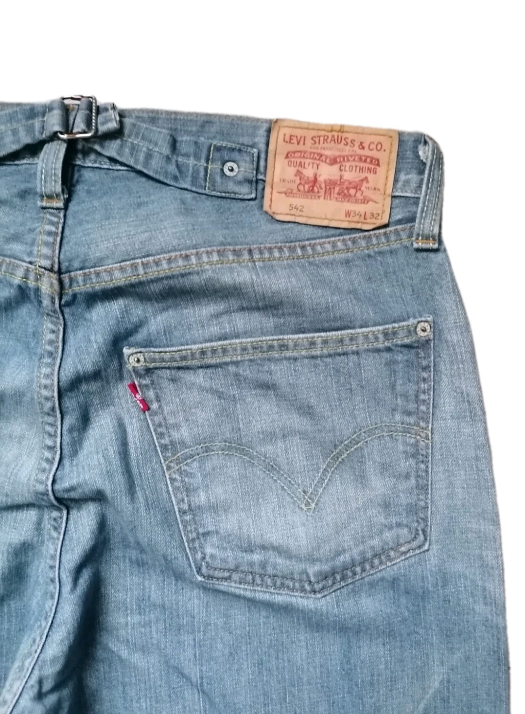 Men Levi regular fit jeans W34 L32