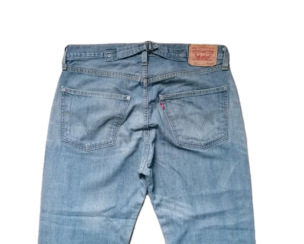 Men Levi regular fit jeans W34 L32