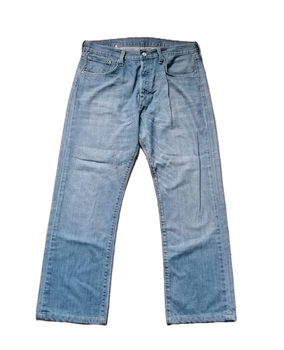 Men Levi regular fit jeans W34 L32