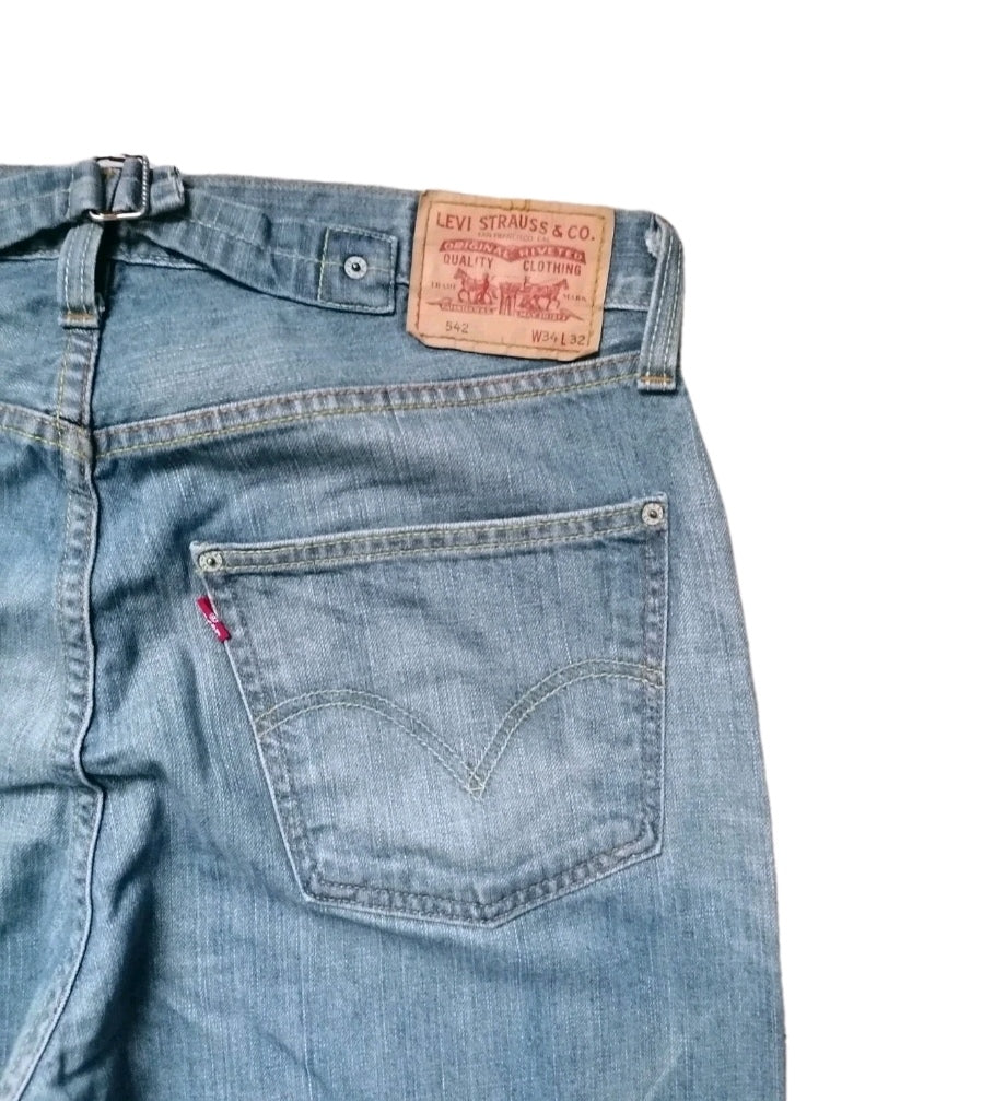 Men Levi regular fit jeans W34 L32