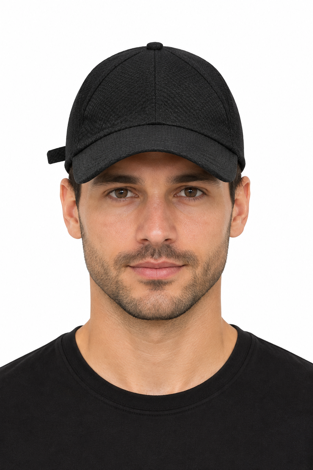 Model wearing the black cap facing forward