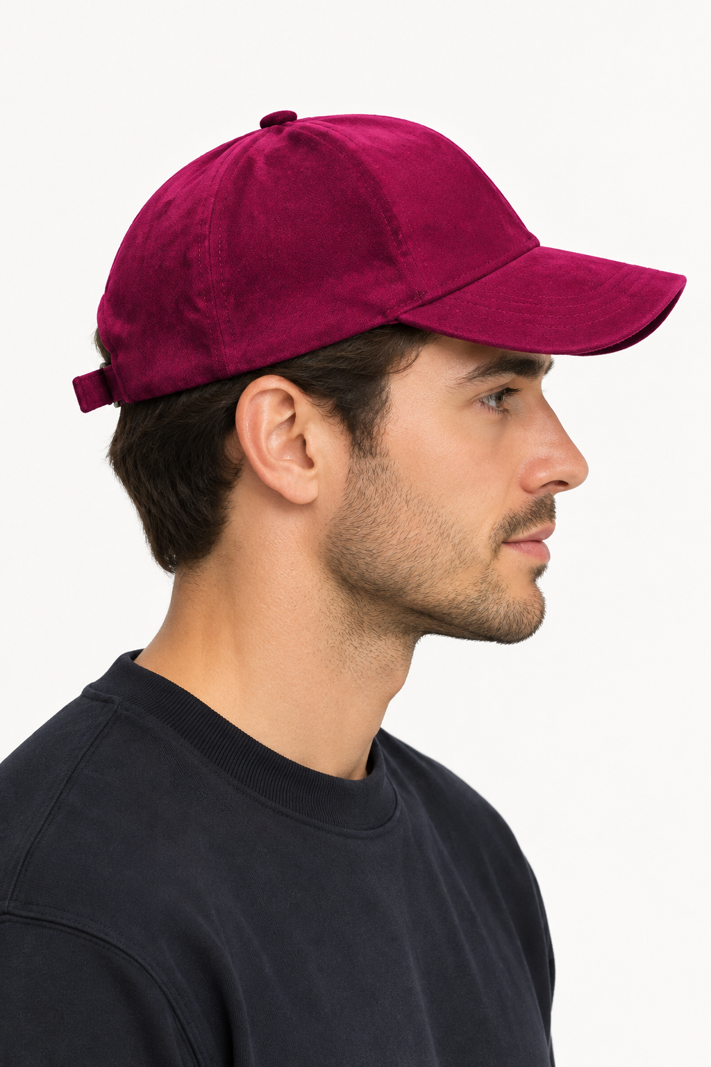 Model wearing the burgundy cap from the side