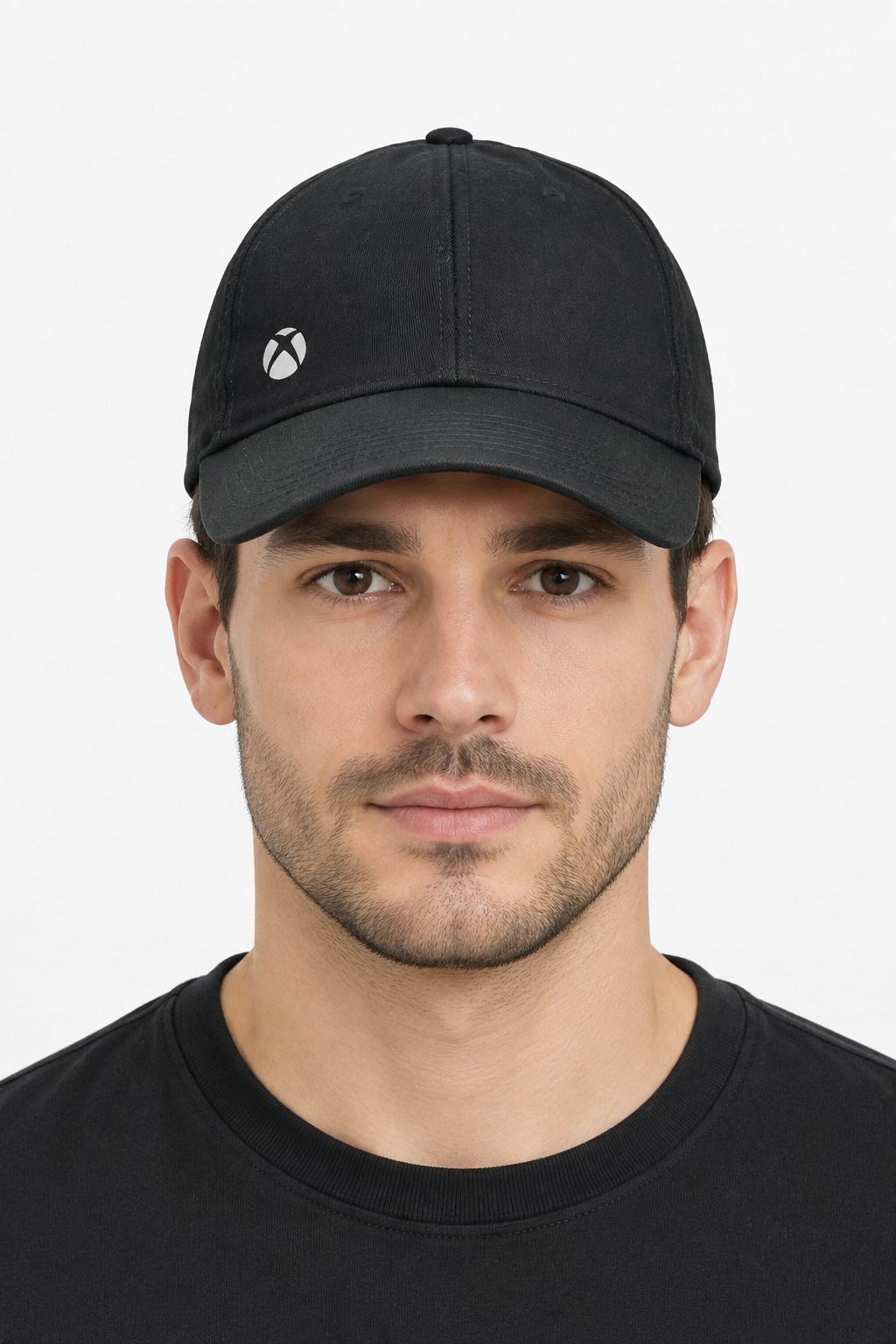 Model wearing the Xbox cap facing forward