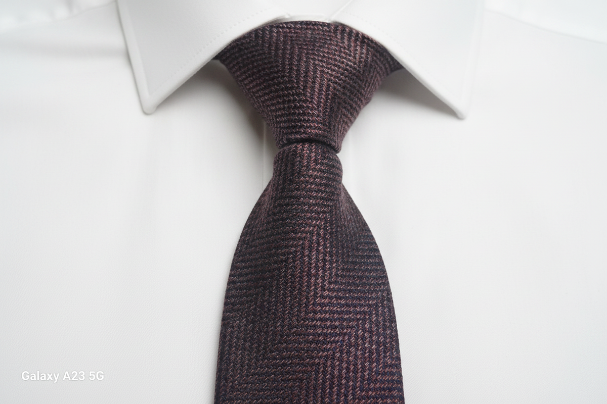 Next Tailoring Herringbone Tie – Landscape